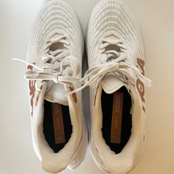 HOKA Mach 3 cream / gold 8.5 - Picture 5 of 10